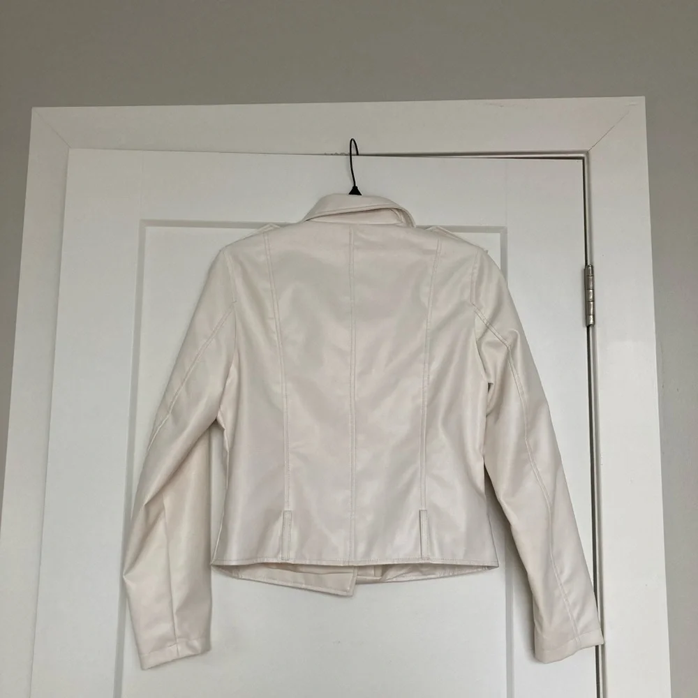 Superdown White Leather Jacket - Picture 2 of 3